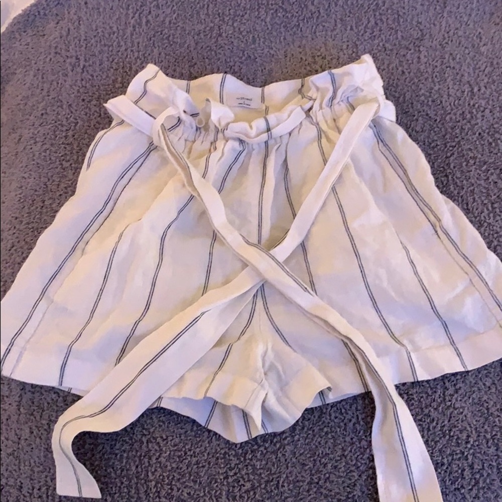 Wilfred size 0 shorts